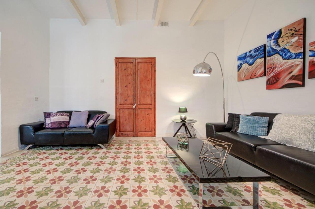 Valletta 2 Bedroom Sleeps 6 Apartment Walking Distance To Centre And The Sea Eksteriør bilde