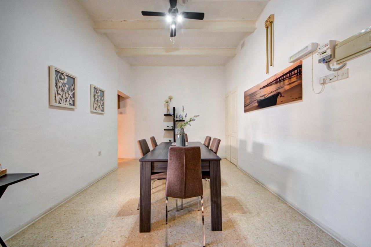 Valletta 2 Bedroom Sleeps 6 Apartment Walking Distance To Centre And The Sea Eksteriør bilde