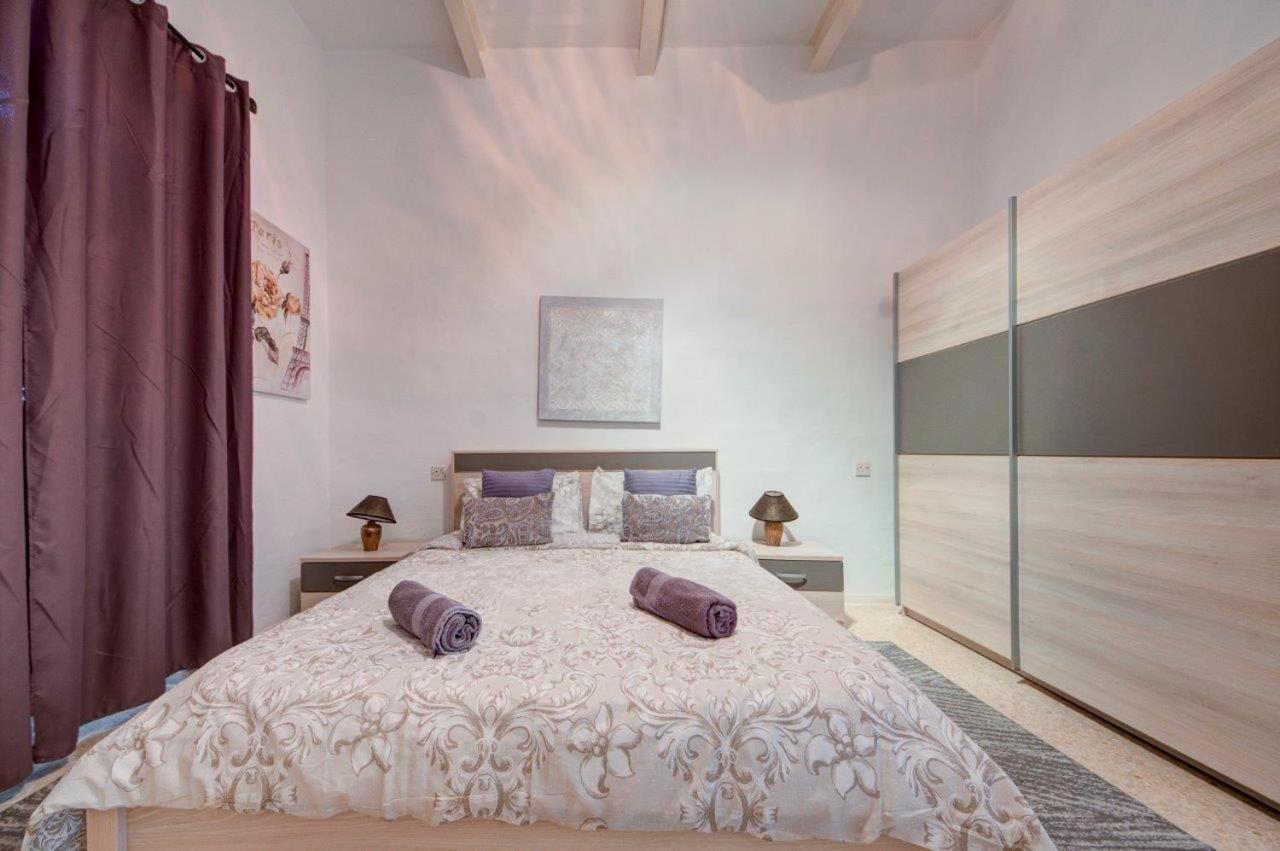 Valletta 2 Bedroom Sleeps 6 Apartment Walking Distance To Centre And The Sea Eksteriør bilde